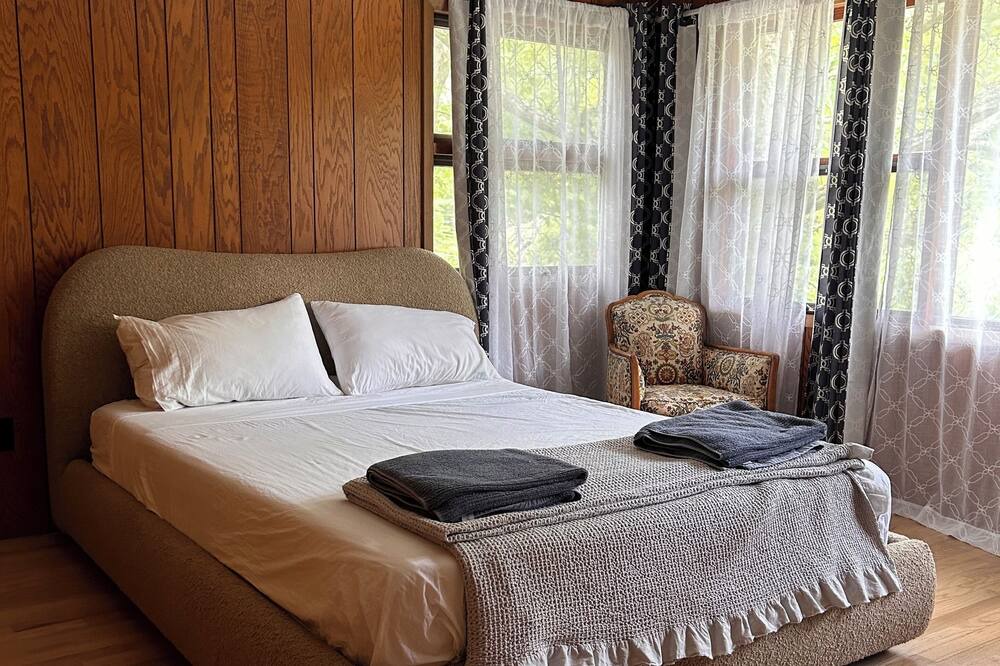Photo of Bedroom in Greenwood Lake