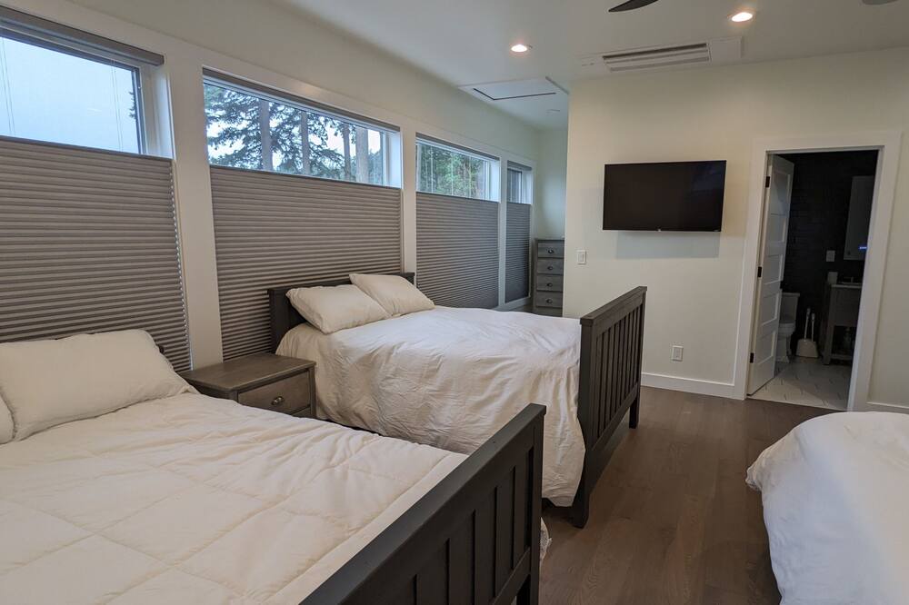 Photo of Bedroom in Poulsbo
