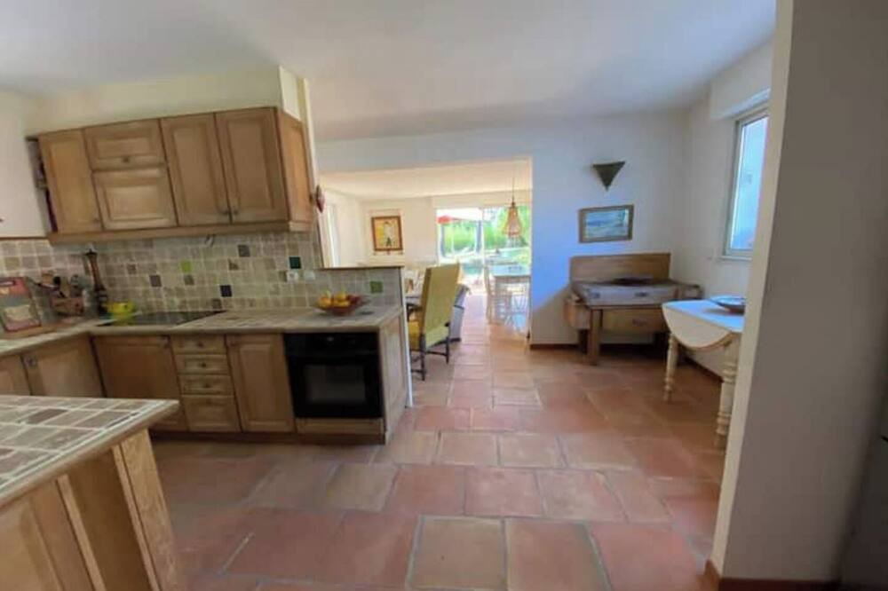 Photo of Kitchen in Valergues