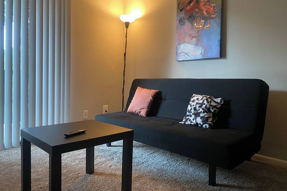 Photo of Livingroom in Gaithersburg