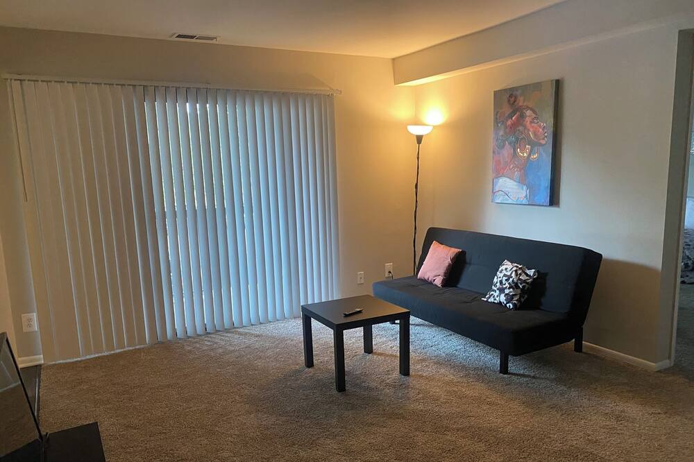 Photo of Livingroom in Gaithersburg
