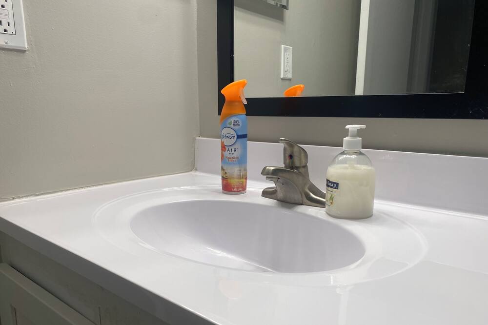 Photo of Bathroom in Gaithersburg