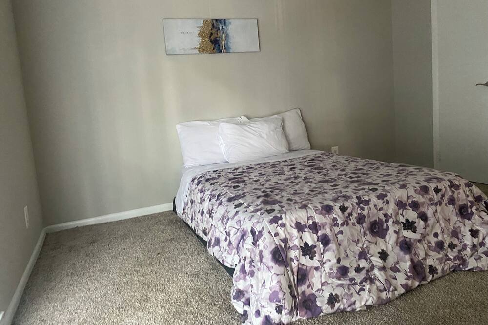 Photo of Bedroom in Gaithersburg