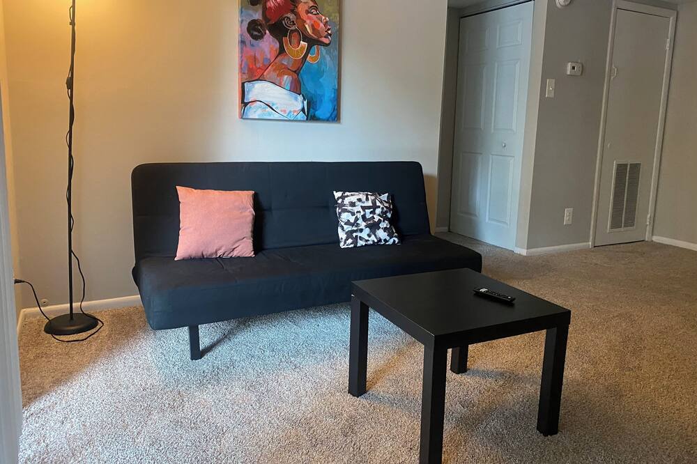 Photo of Livingroom in Gaithersburg