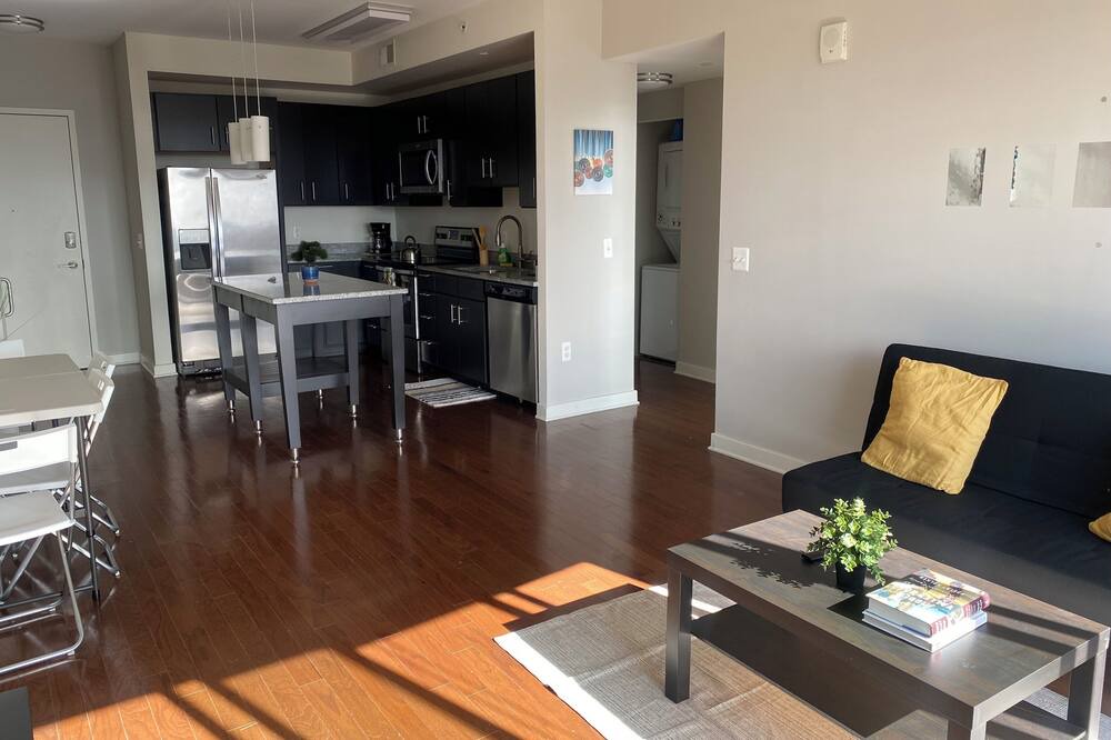 Photo of Livingroom in Gaithersburg