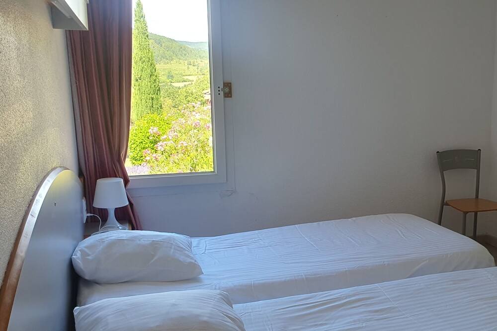 Photo of Bedroom in Quillan