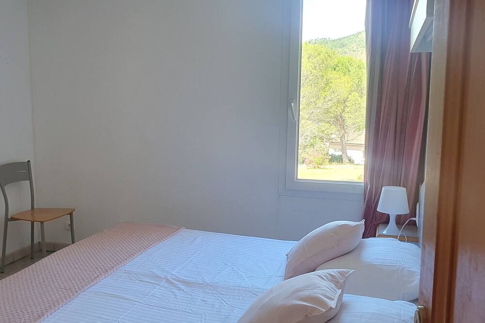 Photo of Bedroom in Quillan