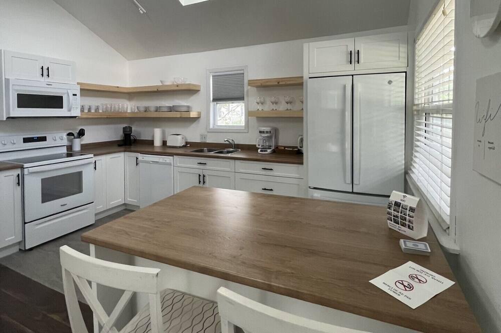 Photo of Kitchen in Pointe-du-Chene
