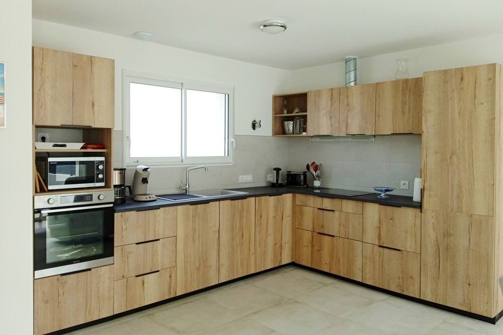 Photo of Kitchen in Saint-Gilles-Croix-de-Vie