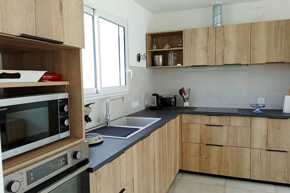 Photo of Kitchen in Saint-Gilles-Croix-de-Vie
