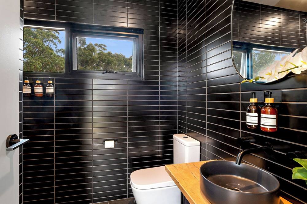 Photo of Others in Ashton