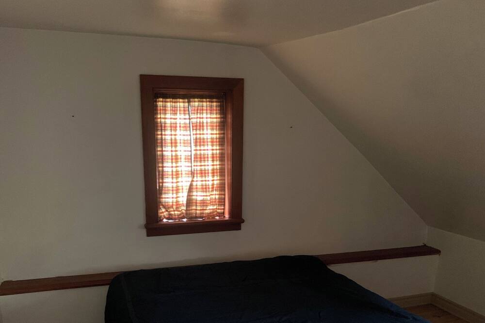 Photo of Bedroom in Saint-Andre-d'Argenteuil
