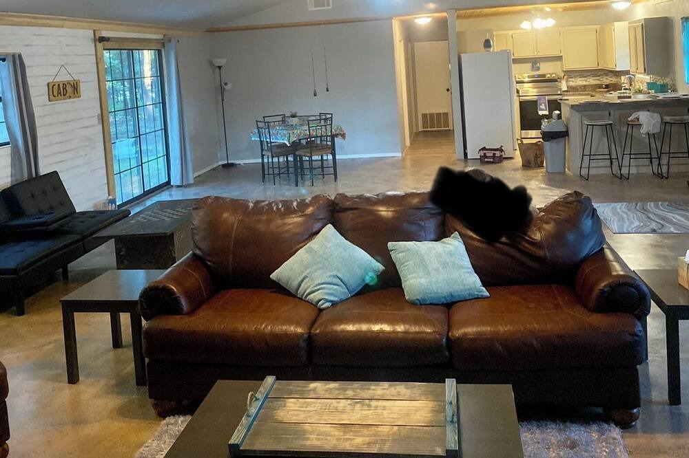 Photo of Livingroom in Okmulgee