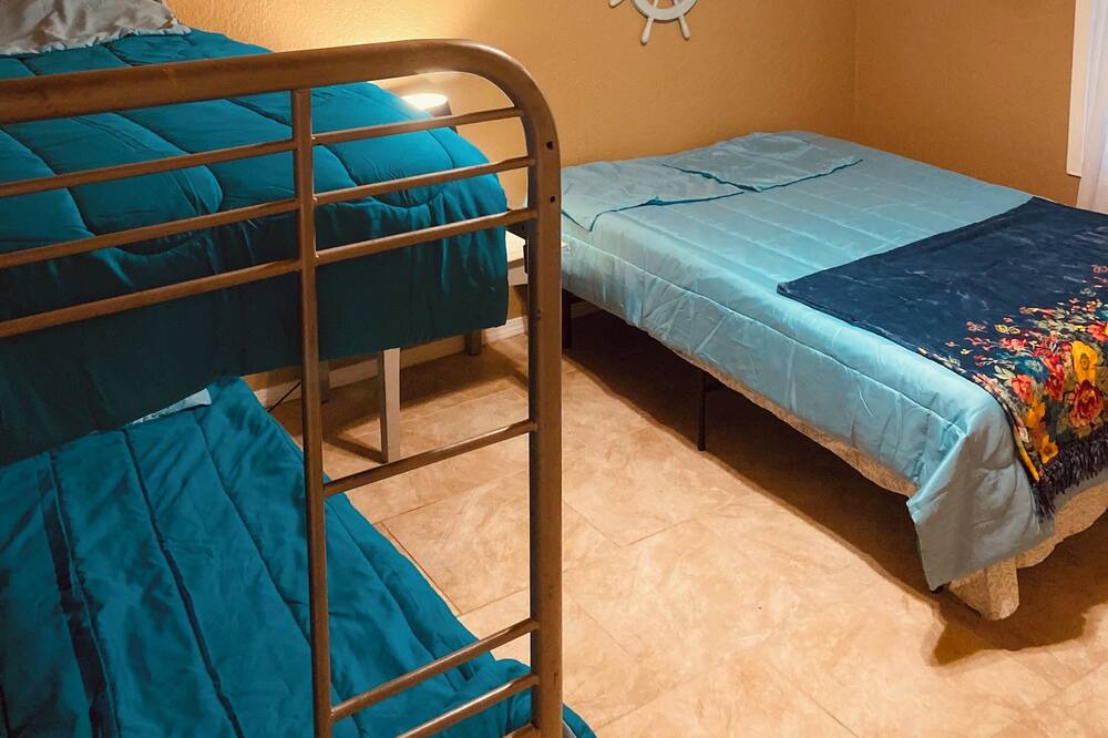 Photo of Bedroom in Okmulgee