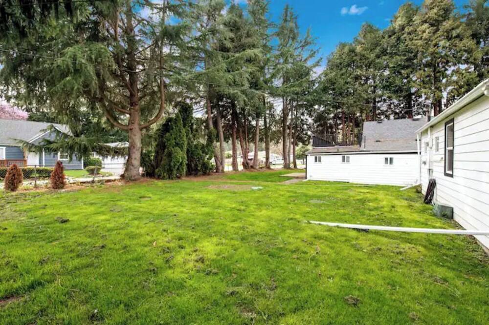 Photo of Outdoor in Maplewood