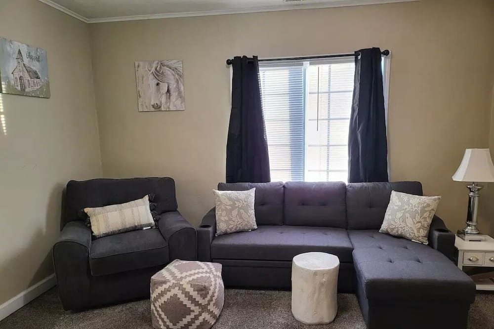 Photo of Livingroom in Kearney
