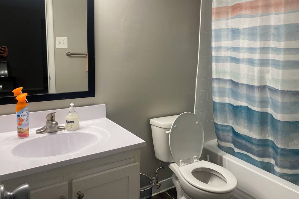 Photo of Bathroom in Gaithersburg