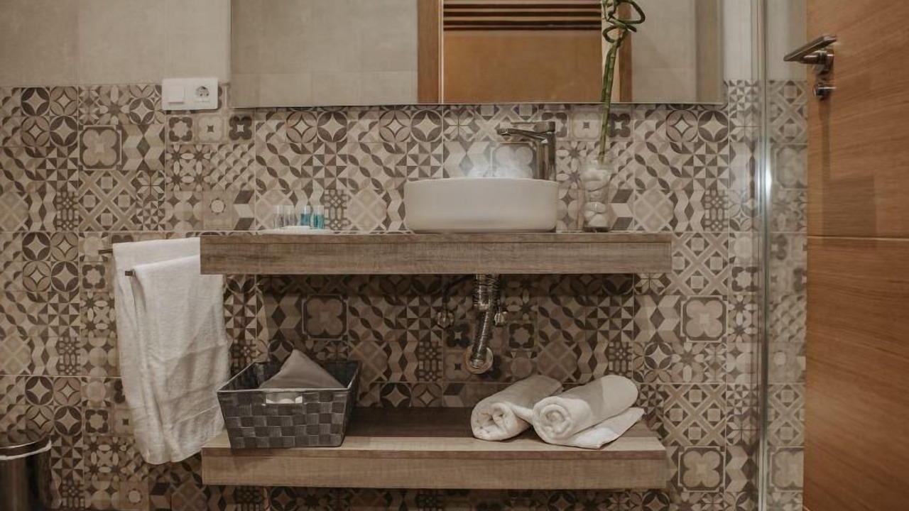 Photo of Bathroom in Valdepenas