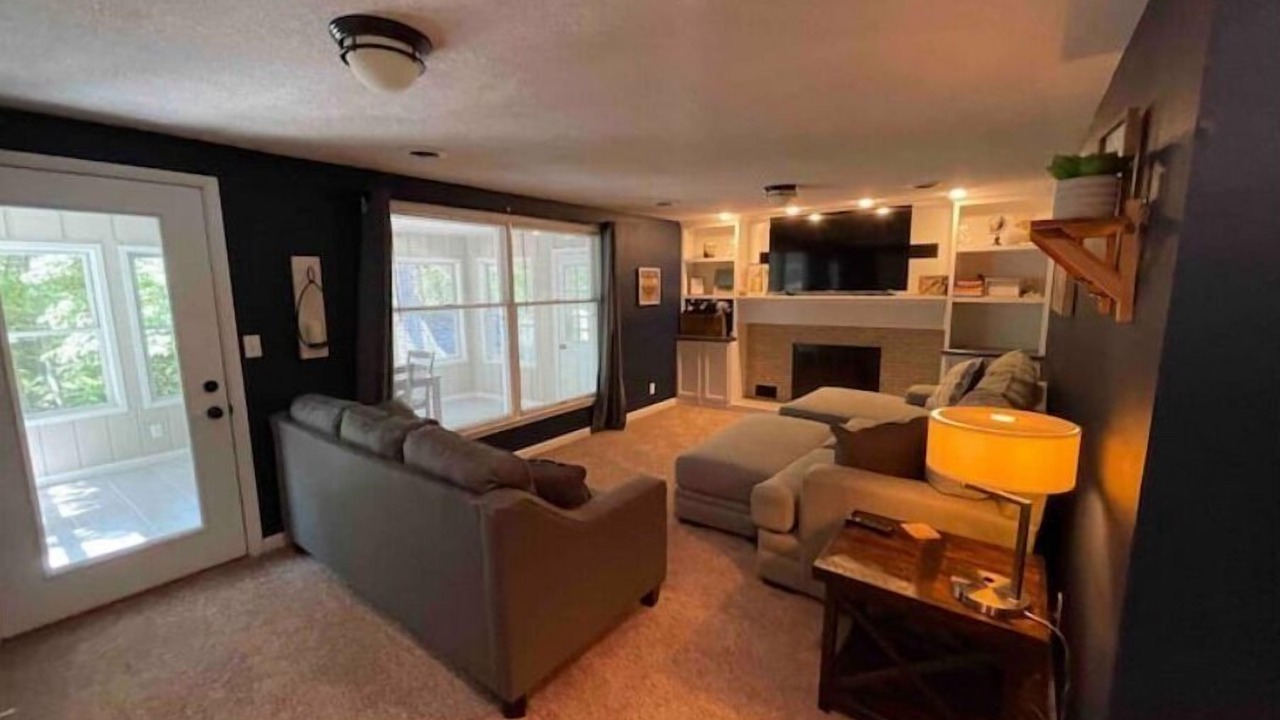 Photo of Livingroom in Ottumwa