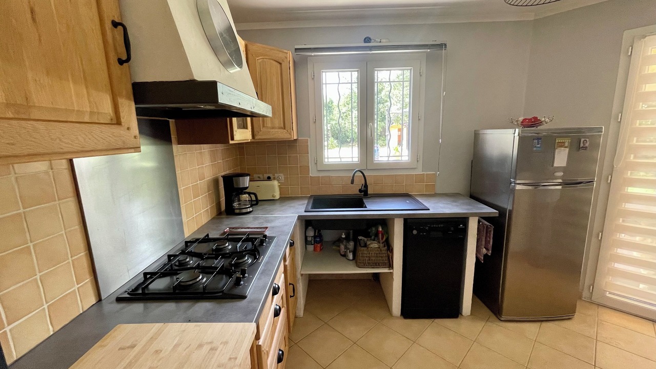 Photo of Kitchen in Saint-Laurent-des-Arbres