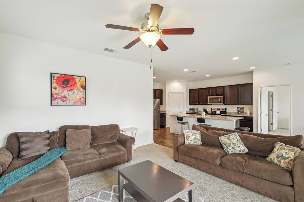 Photo of Livingroom in Manor