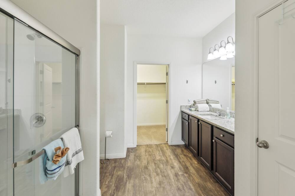 Photo of Bathroom in Manor