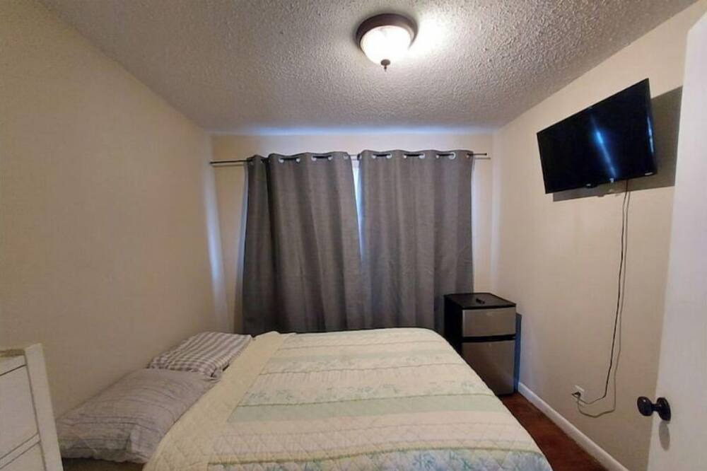 Photo of Bedroom in Rosewood