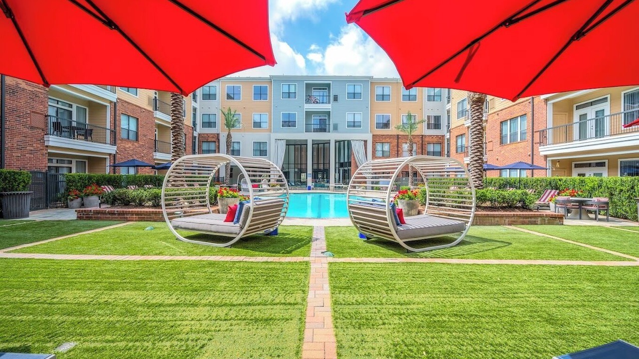 Photo of Outdoor in Brookhollow