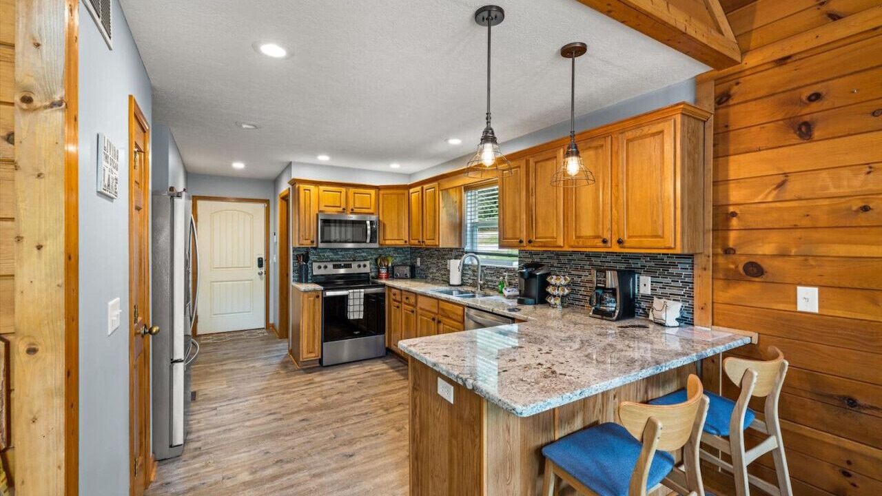 Photo of Kitchen in Flat Hollow Marina