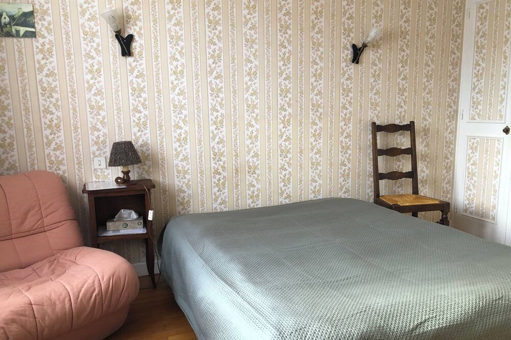 Photo of Bedroom in Bourg-en-Bresse