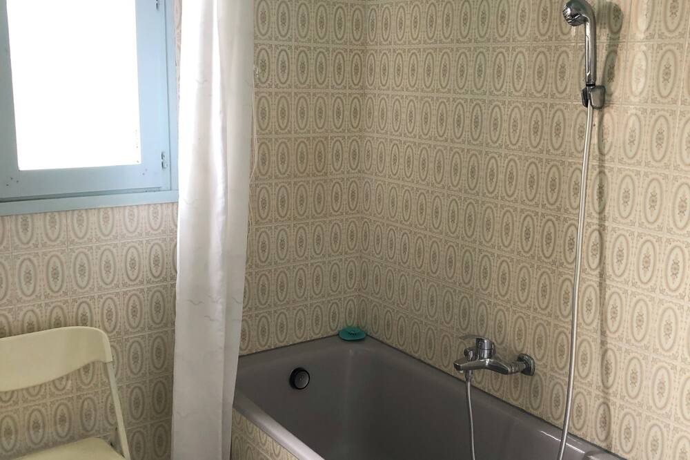 Photo of Bathroom in Bourg-en-Bresse