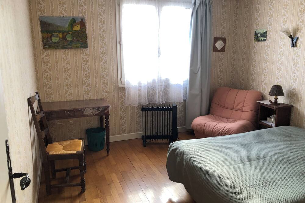 Photo of Bedroom in Bourg-en-Bresse