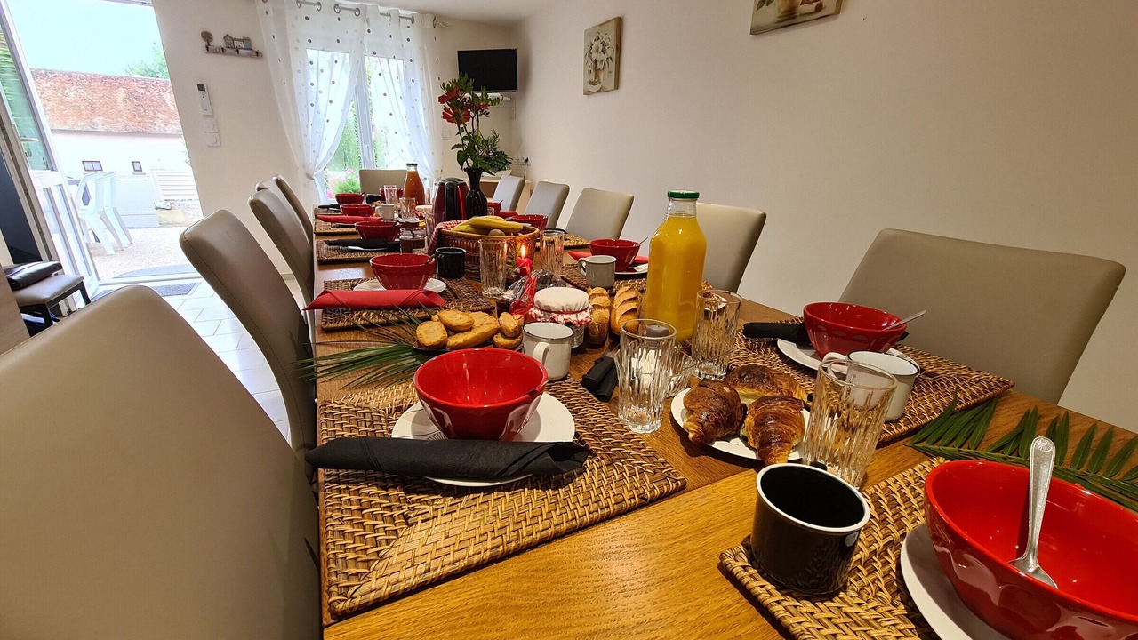 Photo of Others in Lye