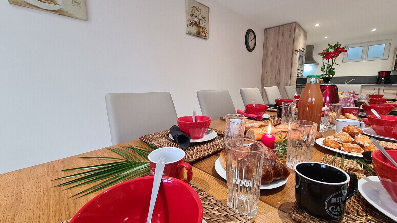 Photo of Others in Lye