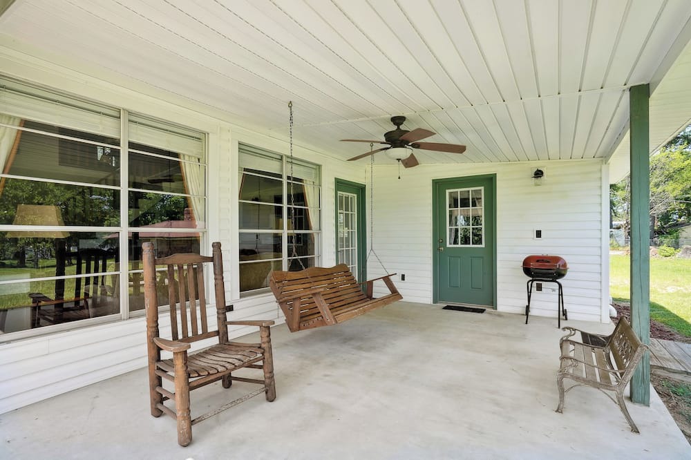 Photo of Patio Balcony in Negreet