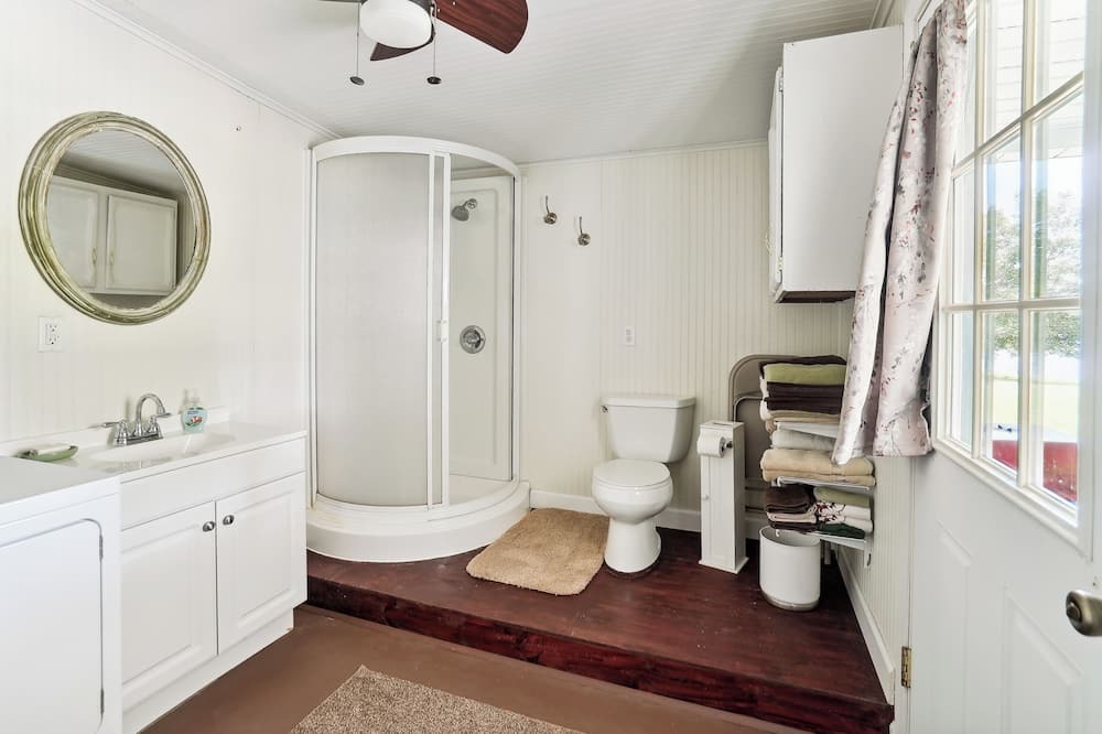 Photo of Bathroom in Negreet