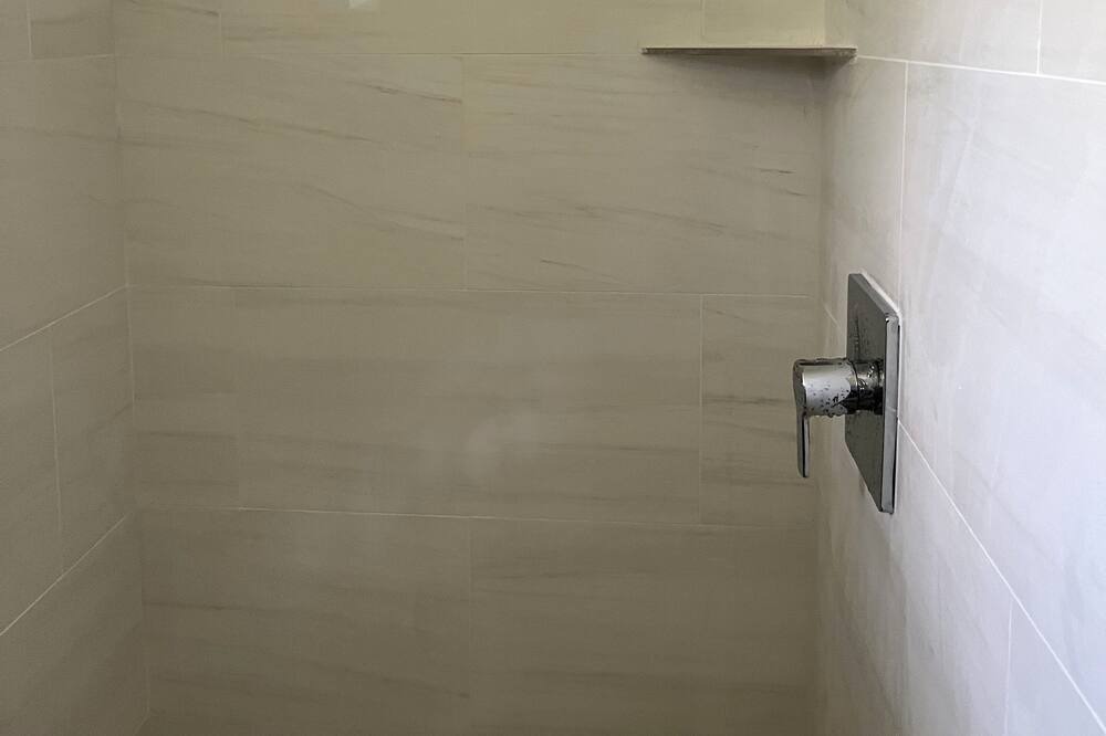 Photo of Bathroom in Oak Ridge