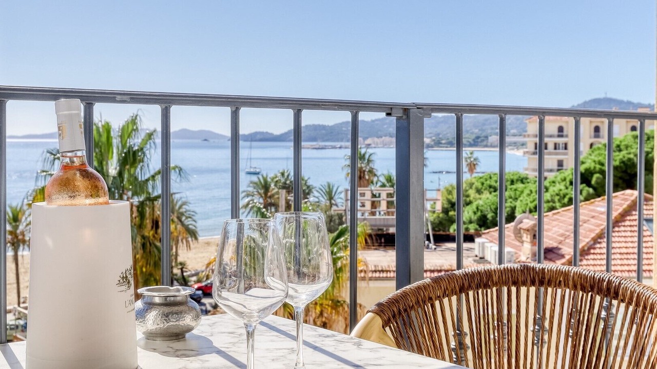 Photo of Bedroom in Le Lavandou