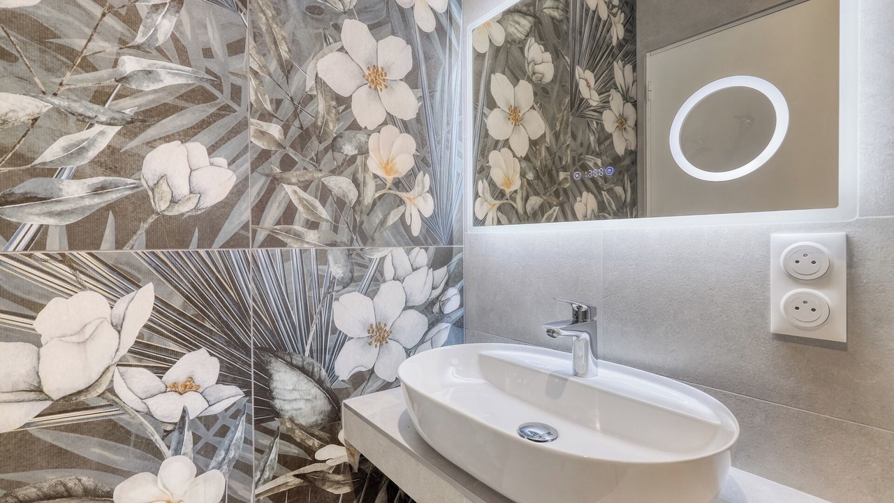Photo of Bathroom in Le Lavandou