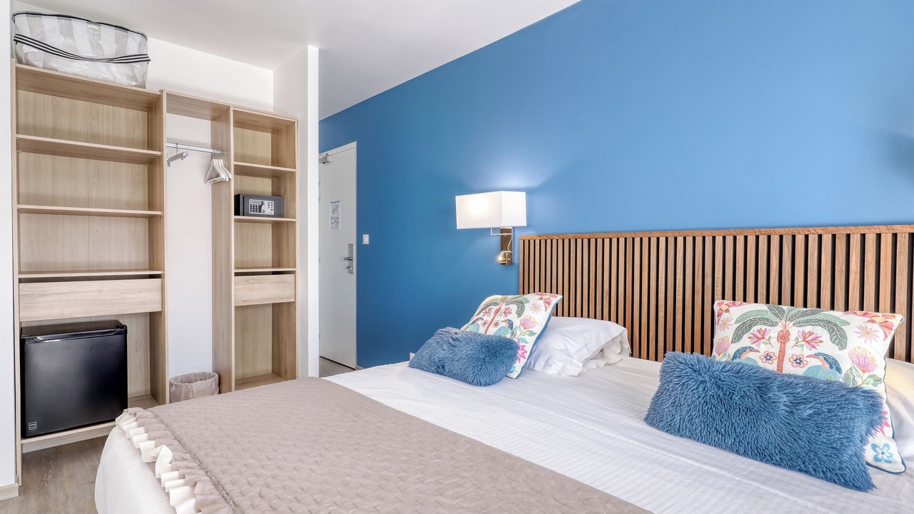 Photo of Bedroom in Le Lavandou