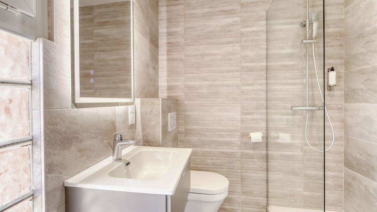 Photo of Bathroom in Le Lavandou