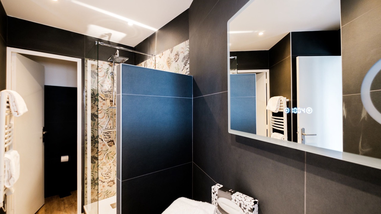 Photo of Bathroom in Le Lavandou