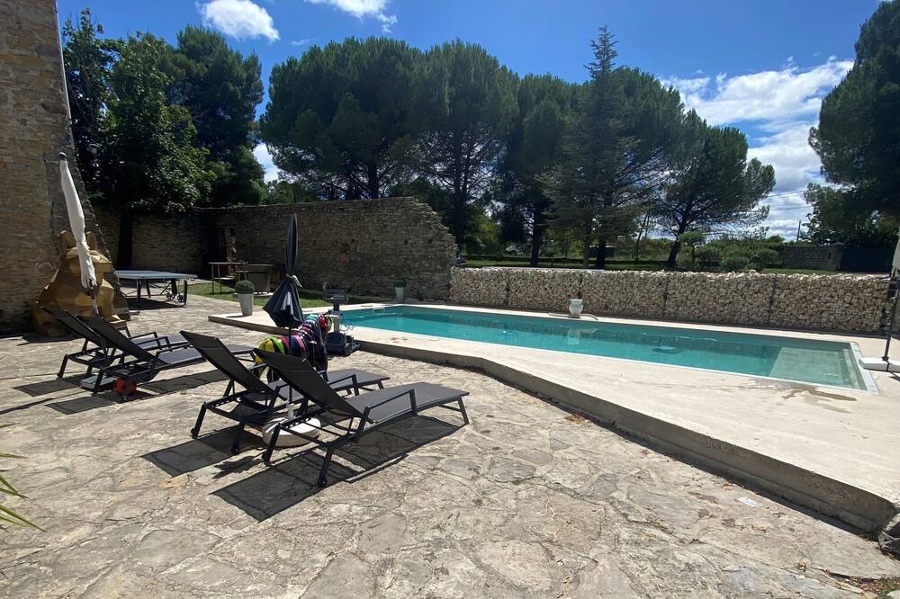 Photo of Outdoor in Rousson