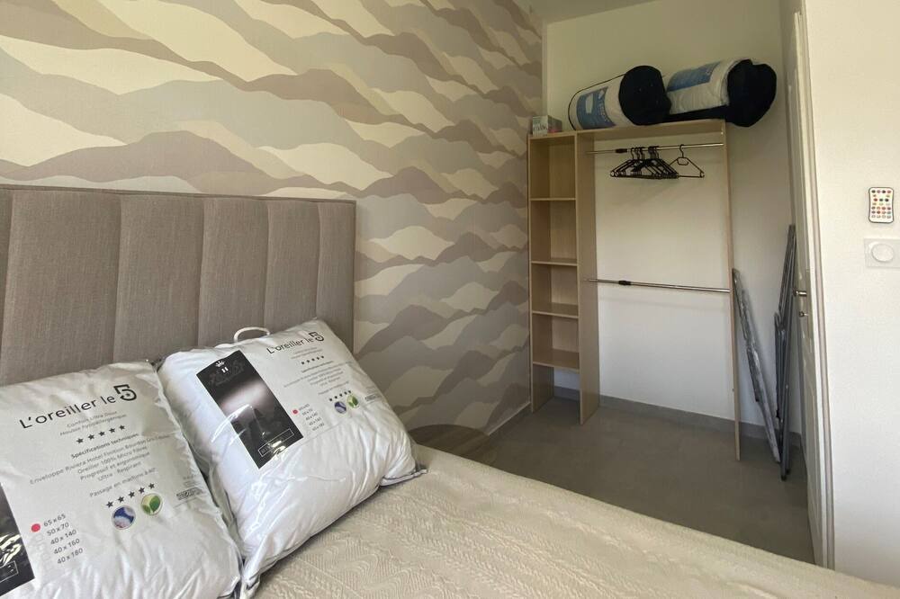 Photo of Bedroom in Rousson