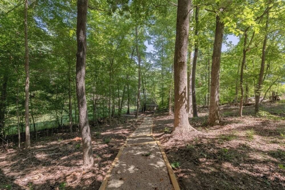 Photo of Outdoor in Wildwood Point