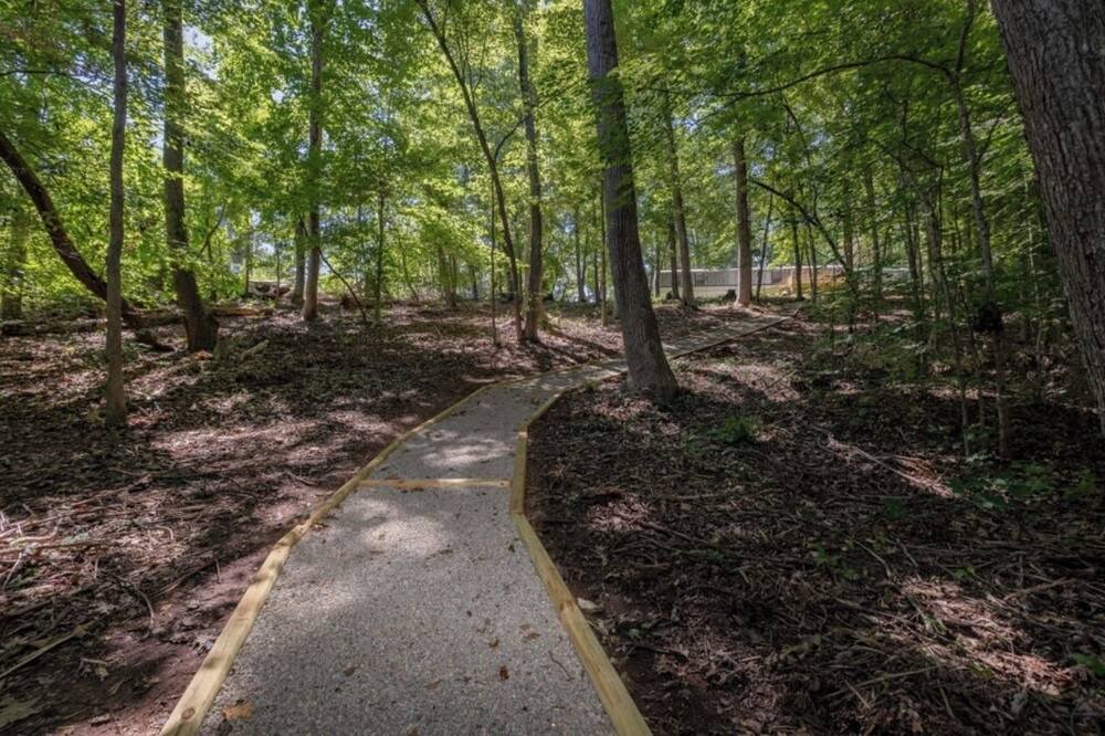Photo of Outdoor in Wildwood Point