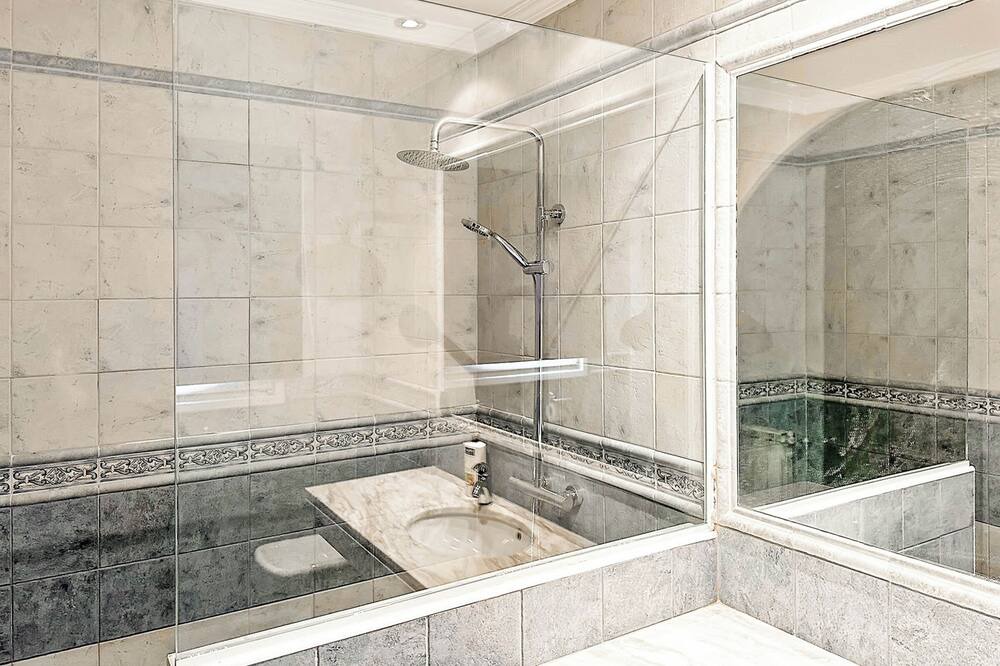 Photo of Bathroom in Sant Esteve de Palautordera