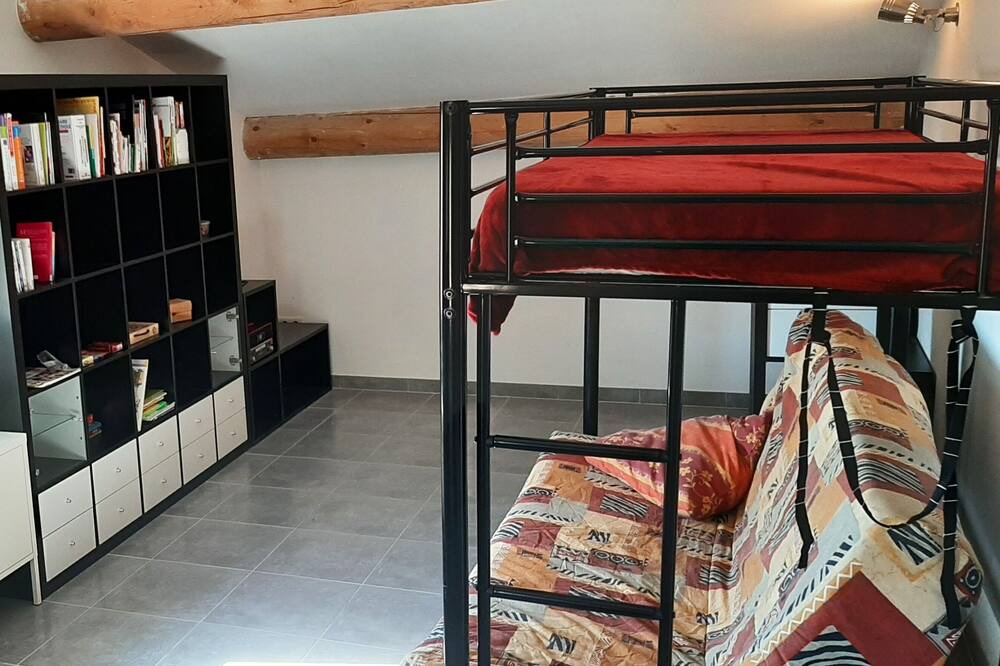 Photo of Bedroom in Bagnols-sur-Ceze