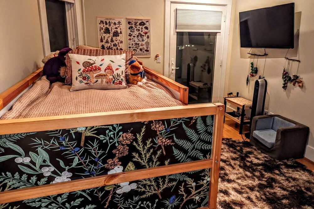 Photo of Bedroom in University Heights