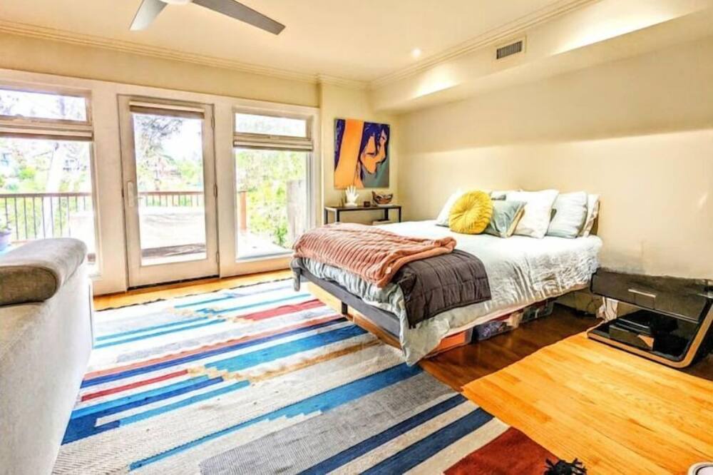 Photo of Bedroom in University Heights